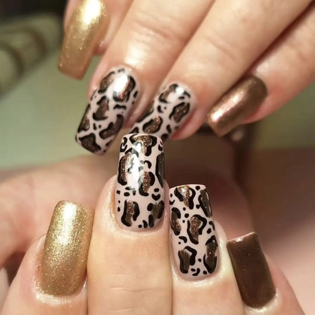 Cleopatra - UGGP-A0246 Urban Graffiti Gel Polish 15ml   Naio Nails
